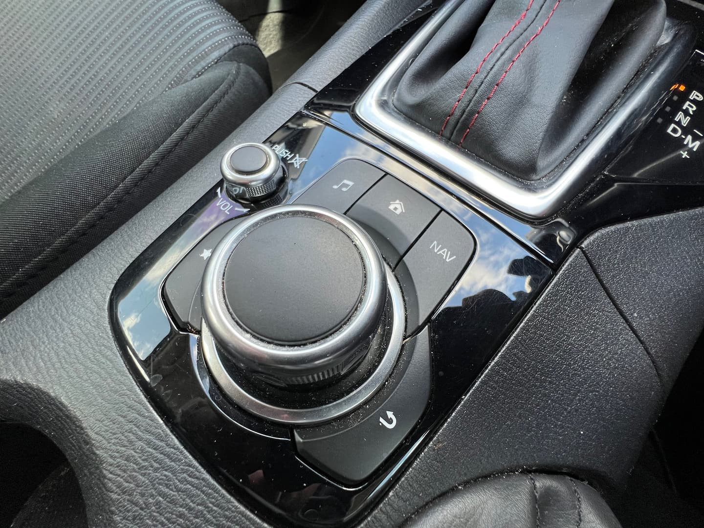 2015 Mazda 3 BM Series SP25 Hatch Image 29