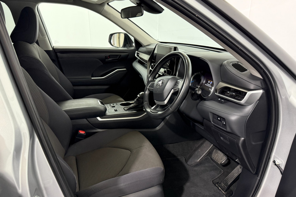 2023 Toyota Kluger AXUH78R GX SUV Image 15