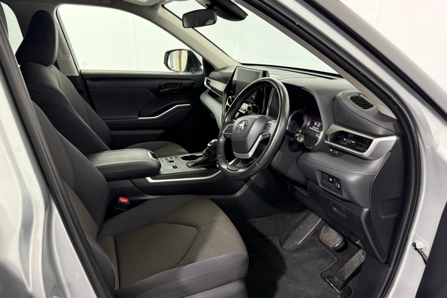 2023 Toyota Kluger AXUH78R GX SUV Image 15