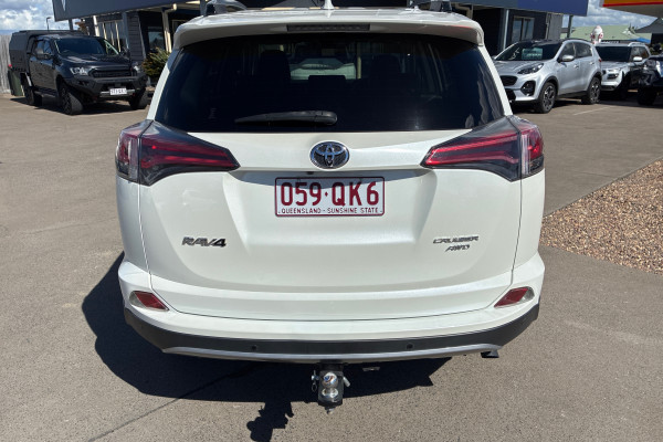 2018 Toyota RAV4 ASA44R Cruiser SUV Image 5