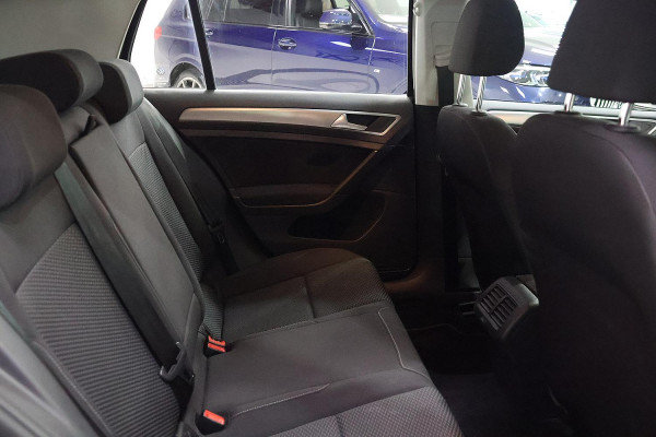 2018 Volkswagen Golf 7.5 110TSI Trendline Hatch image 6