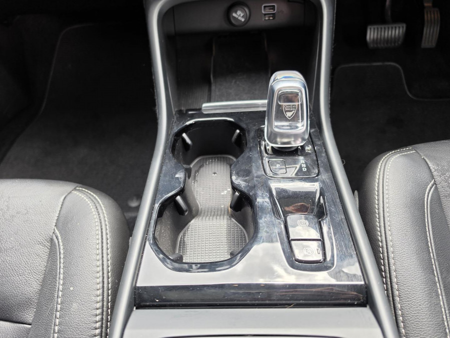 2018 MY19 Volvo XC40 XZ T4 Inscription SUV Image 17