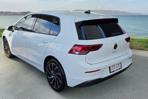 2023 Volkswagen Golf 8 110TSI Life Hatch Image 5