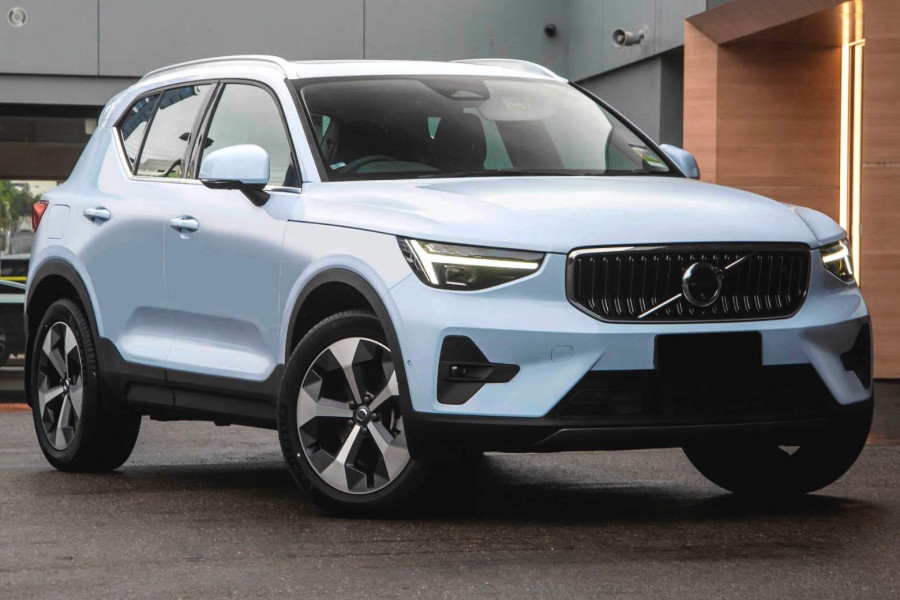 2025 Volvo XC40 XZ Ultra B4 Bright SUV Image 1