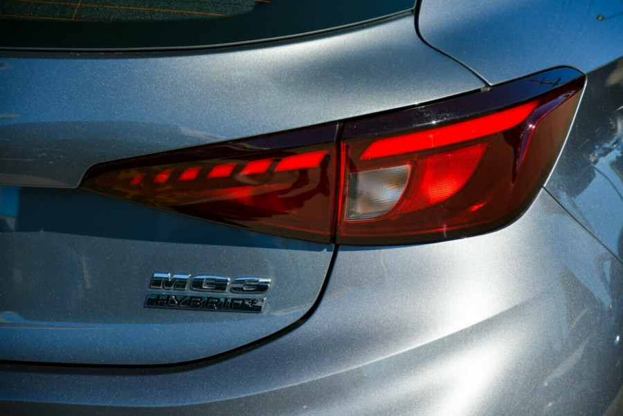2024 MY24.5 MG MG3 ZP22 Essence Hybrid+ Hatch Image 7