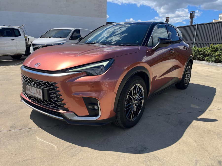 2024 Lexus LBX MAYH10R Sports Luxury SUV Image 3