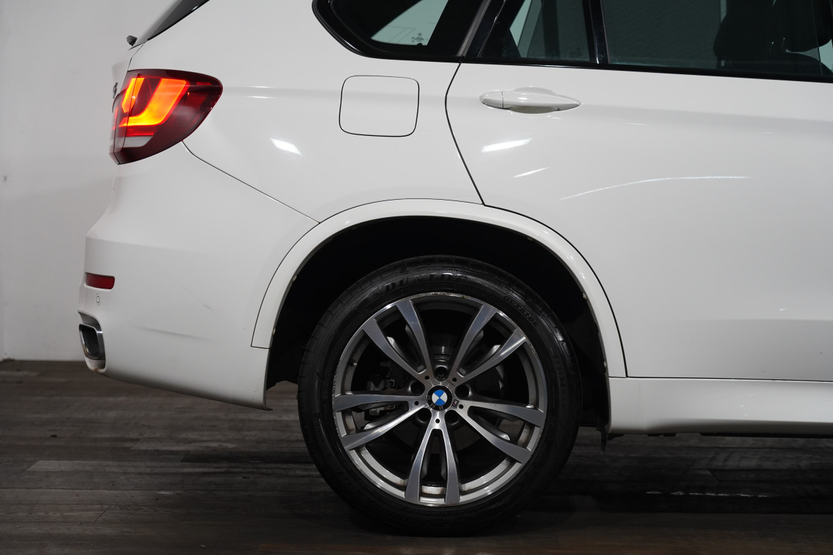 2016 BMW X5 Xdrive30d SUV Image 6