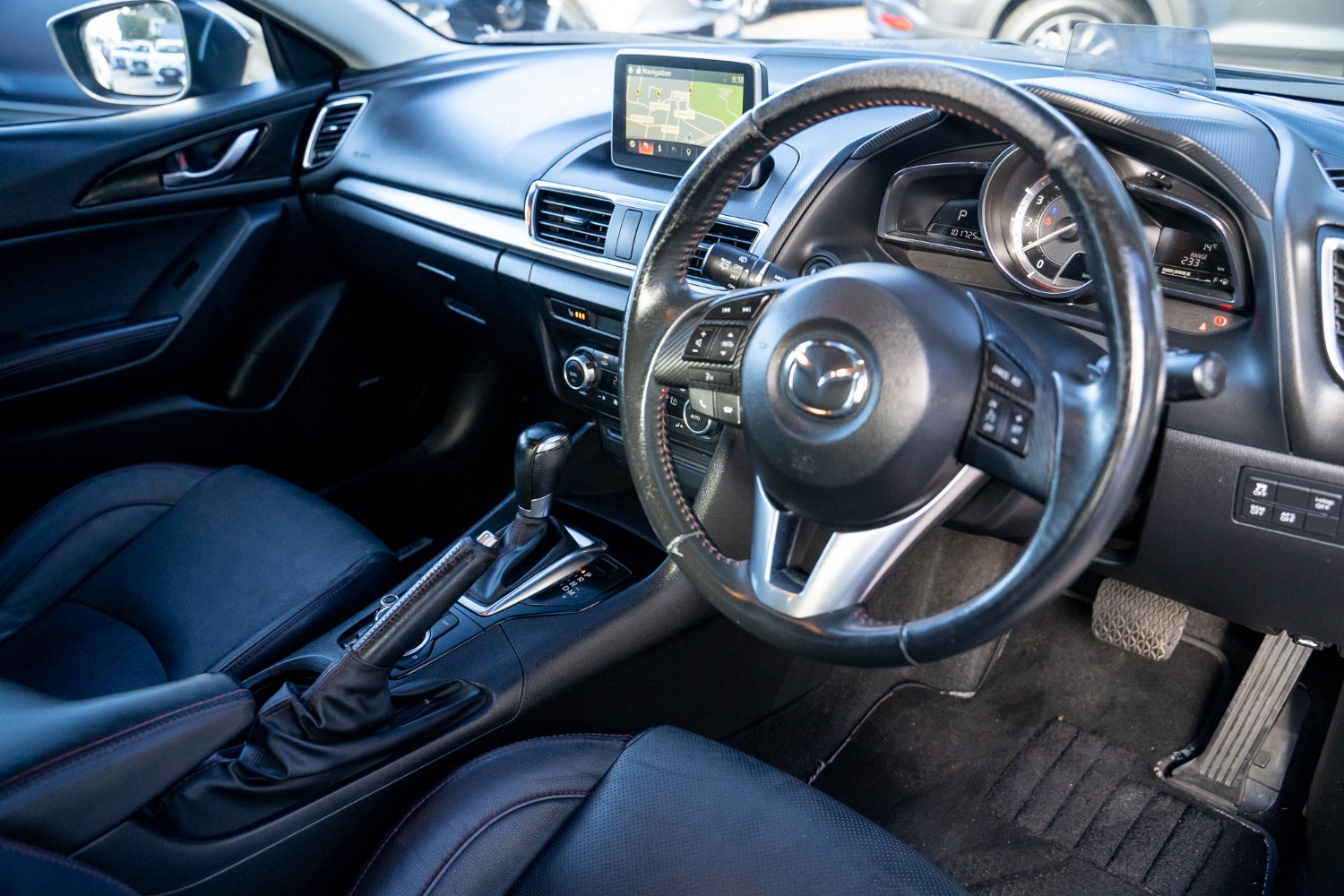 2013 Mazda 3 Hatchback Image 6