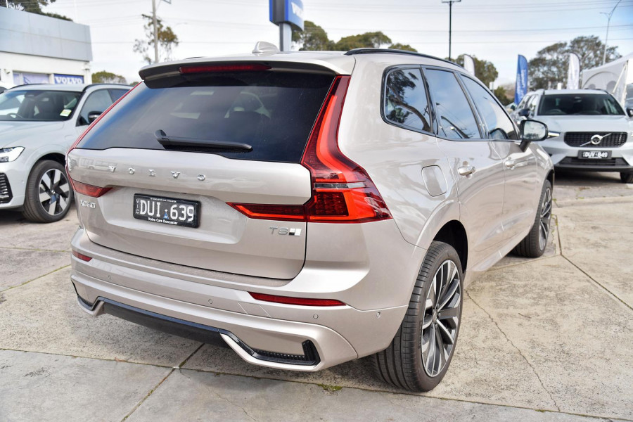 2025 MY26 Volvo XC60 UZ Ultra T8 Plug-in Hybrid Dark SUV Image 3