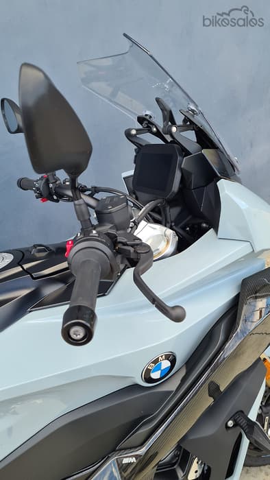 2020 BMW 1000 XR Tour Carbon Motorcycle Image 12