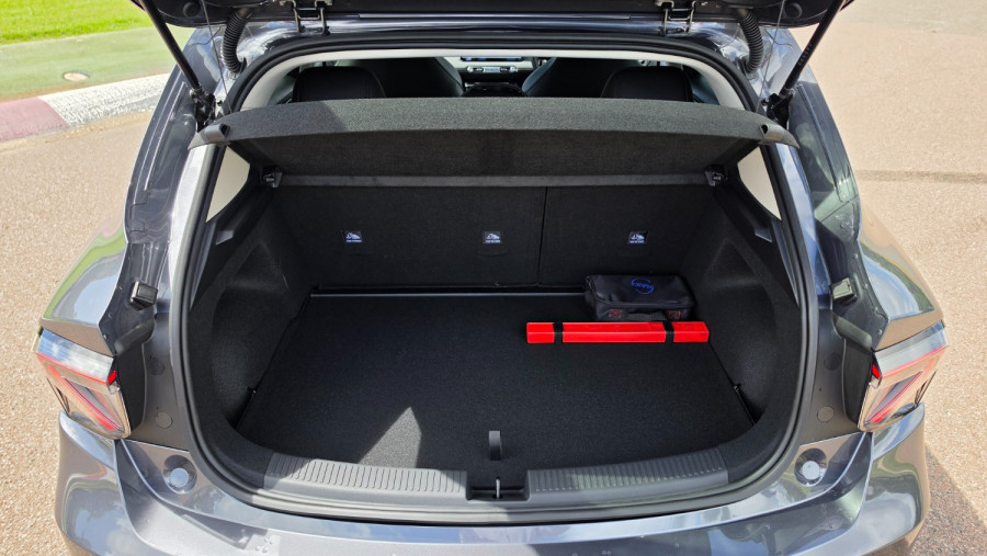 2026 MG MG4 EV Urban AH4E Essence 43 Hatch Image 13