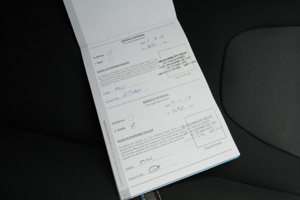 2015 MY16 Volvo V40 M Series T3 Kinetic Hatch Image 18