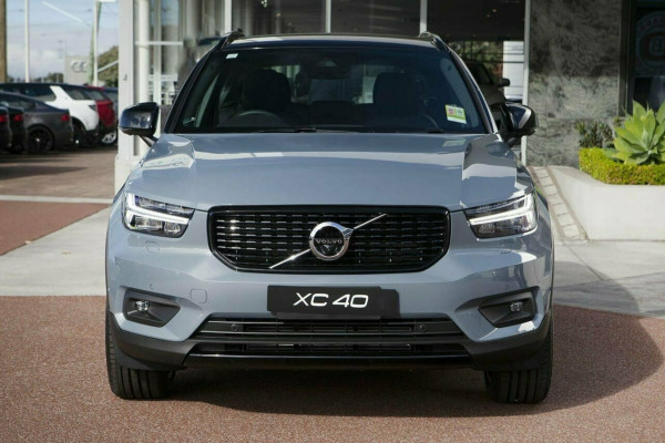 2019 Volvo XC40 T5 R-Design Suv Image 4