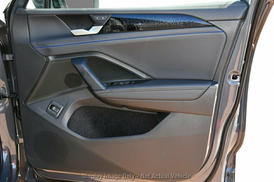 2026 Volkswagen Tiguan CT 150TSI R-Line SUV Image 5