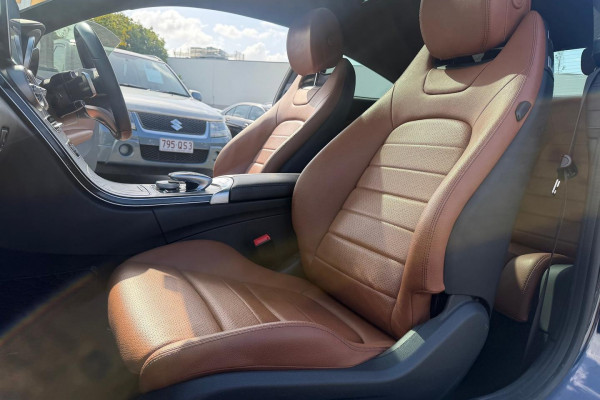 2016 Mercedes-Benz C-Class C205 C200 Coupe Image 16