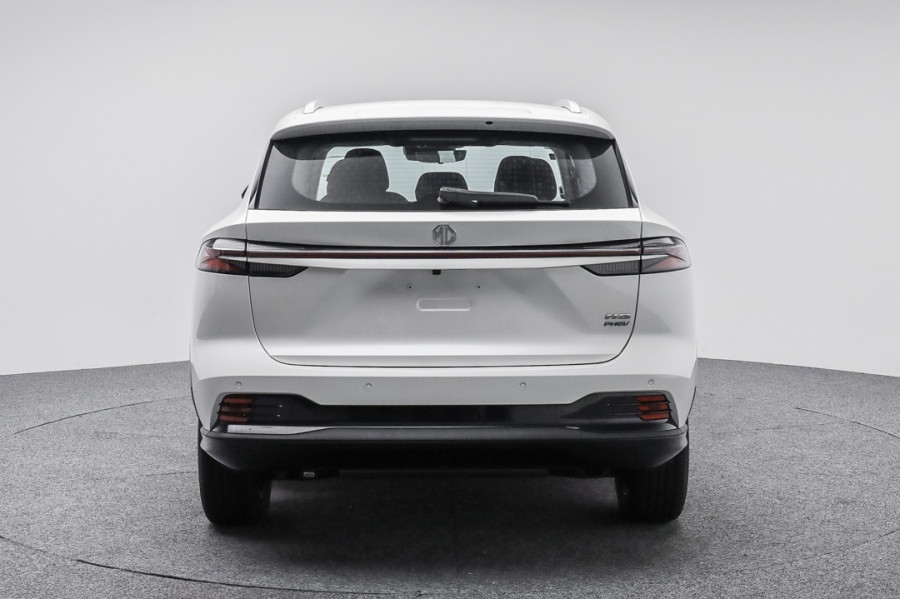 2026 MG HS Super Hybrid Excite SUV Image 8