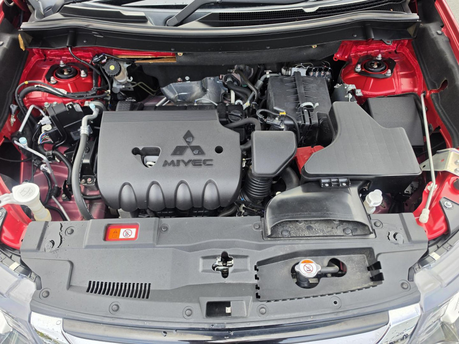 2018 MY18.5 Mitsubishi Outlander ZL LS SUV Image 27
