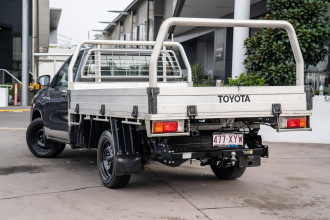 2018 Toyota HiLux Cab chassis Image 4