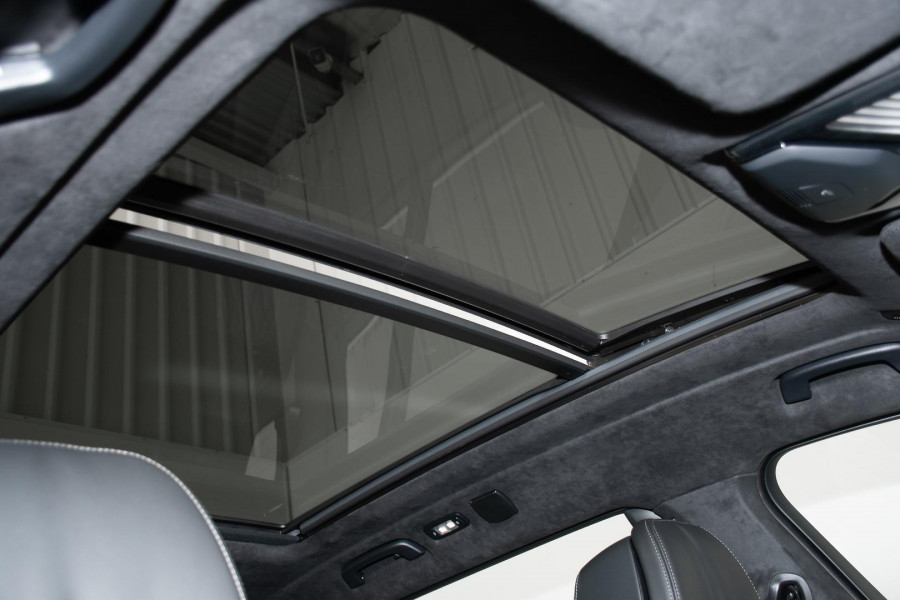 2025 BMW X7 G07 LCI xDrive40d Design Pure Excellence SUV