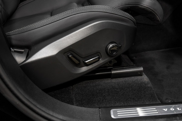 2025 Volvo XC90 L Series Ultra T8 Plug-In Hybrid SUV Image 11