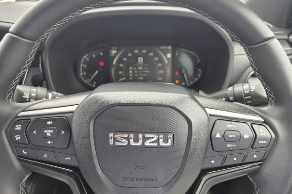 2025 MY25.5 Isuzu MU-X RJ LS-T SUV Image 9