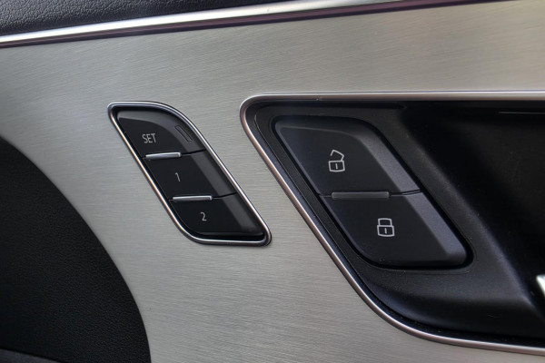 2022 Audi Q7 4M 55 TFSI S line SUV Image 25