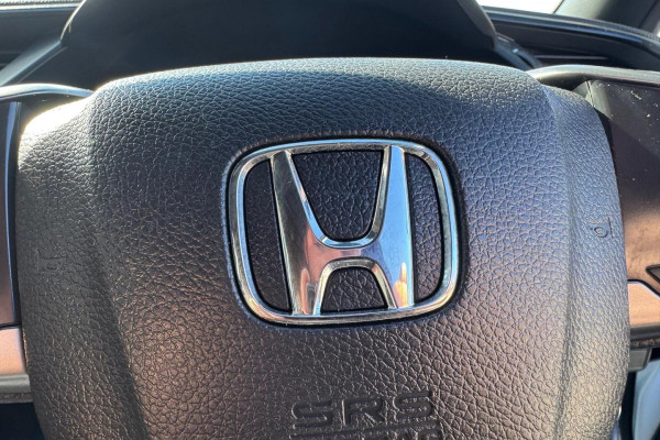 2018 Honda Civic 10th Gen VTi Hatch Image 21