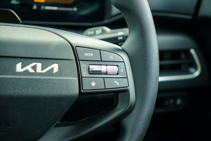 2025 Kia K4 CL4m Sport Sedan Image 12