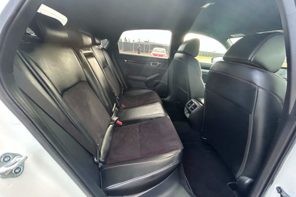 2022 Honda Civic 11th Gen VTi LX Hatch Image 11