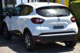 2018 Renault Captur J87 Zen Hatch Image 3