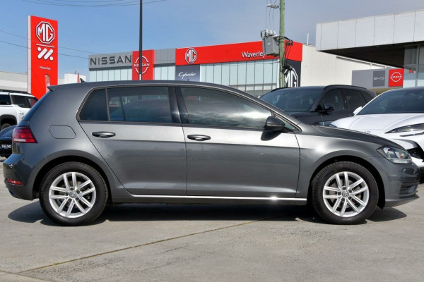 2018 Volkswagen Golf 7.5 110TSI Hatch Image 3
