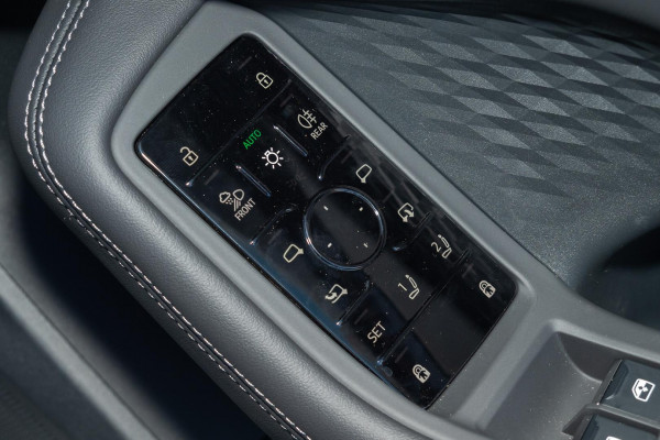2025 Audi A5 B10 e-hybrid S-Line Wagon image 21