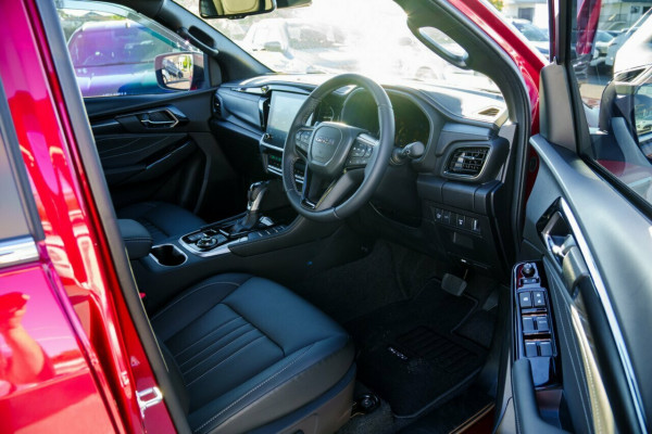 2025 MY25.5 Isuzu MU-X RJ LS-T SUV Image 17