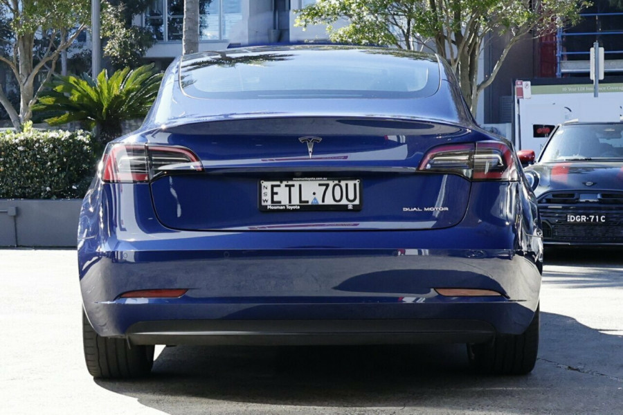 2022 Tesla Model 3  Long Range Sedan Image 22