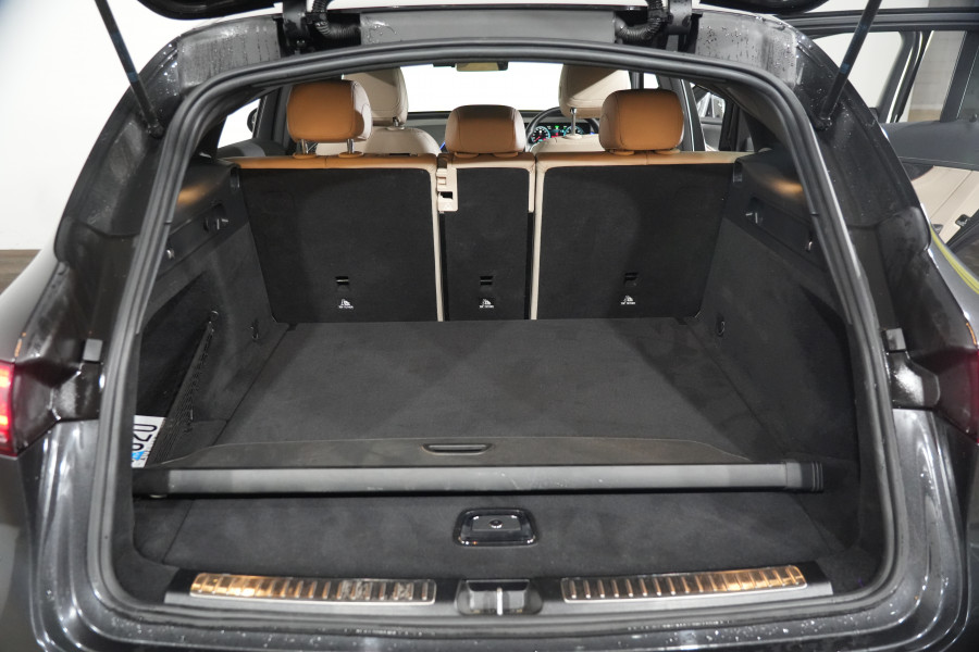 2020 Mercedes-Benz EQC EQC400 SUV Image 33