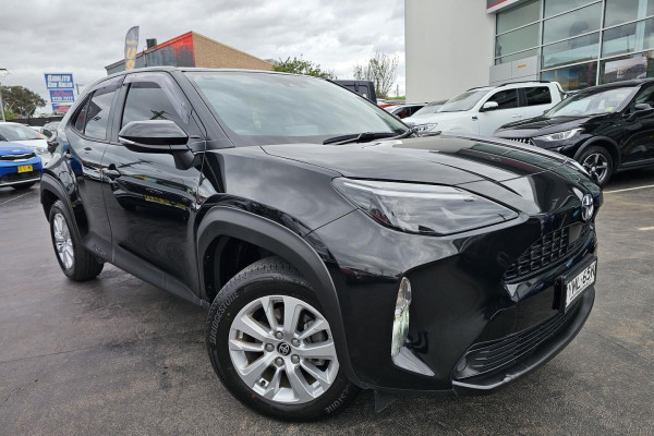 2022 Toyota Yaris Cross MXPB10R GX SUV