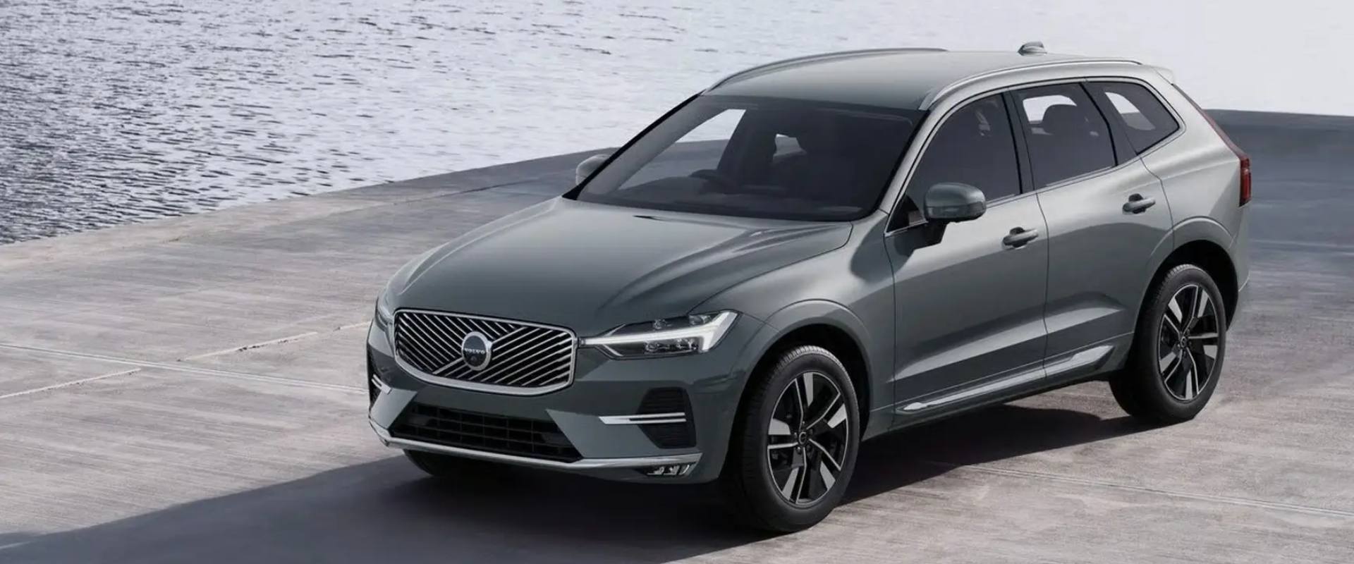 Volvo XC60 midsize mild hybrid SUV