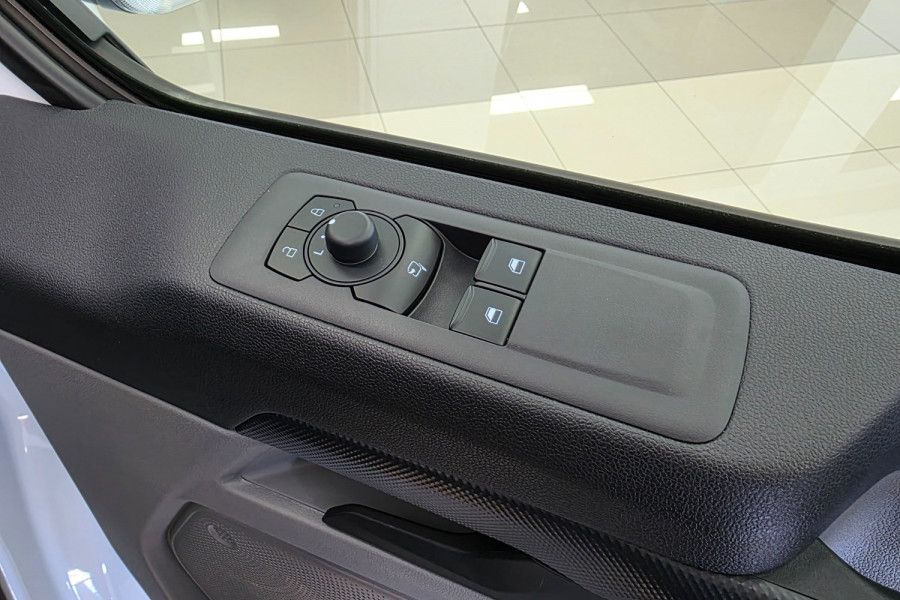 2024 MY24.5 Ford Transit Custom AV Trend Van Image 13