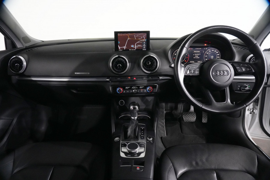 2019 Audi A3 35 TFSI Hatch Image 10