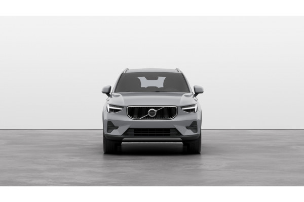 2025 Volvo XC40 XZ Plus B4 SUV Image 6