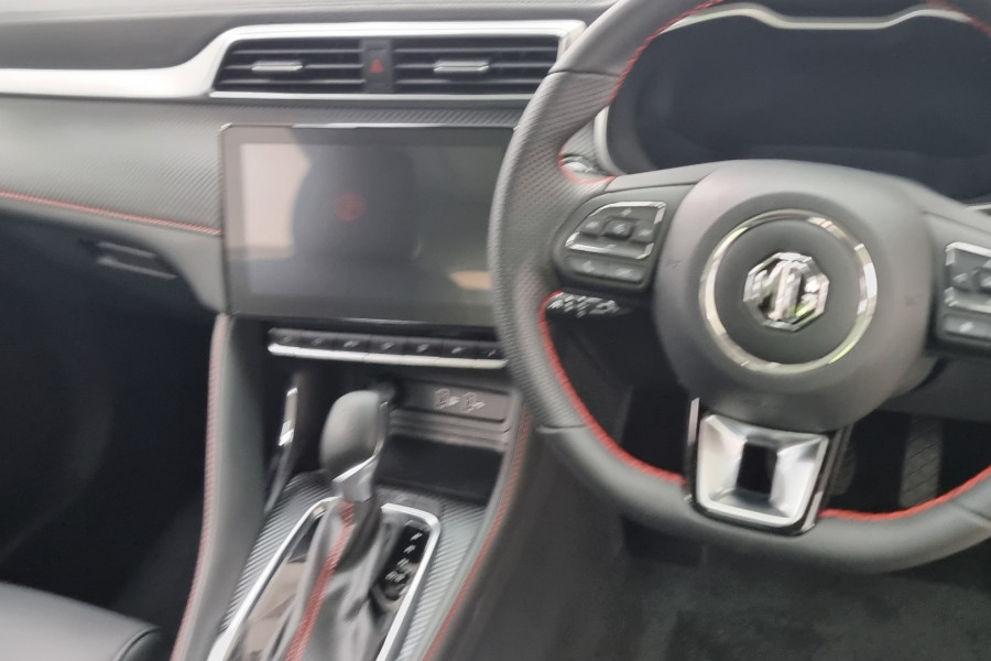2024 MG ZST S13 Essence SUV Image 10