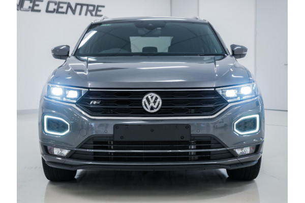 2020 Volkswagen T-Roc A1 Sport Wagon Image 2