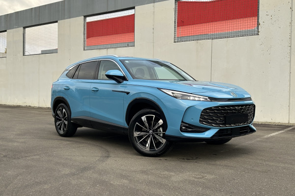 2025 MG HS Essence SUV