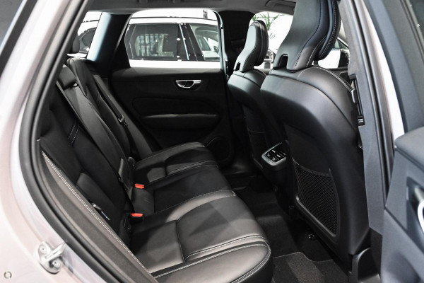 2026 Volvo XC60 UZ Ultra B5 Dark SUV Image 8