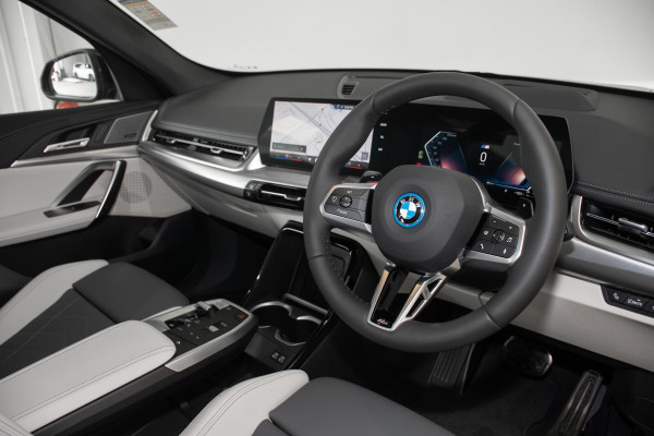 2026 BMW X1 U11 xDrive25e M Sport SUV image 6