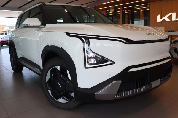 2026 Kia EV5 OVc Air Standard Range SUV Image 3