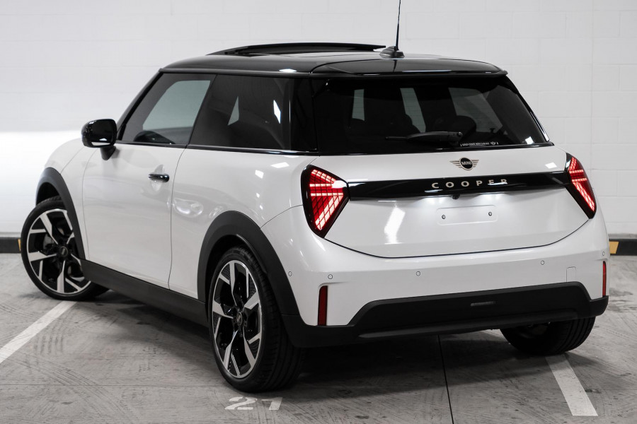 2025 MINI Cooper F65 C Favoured Hatch