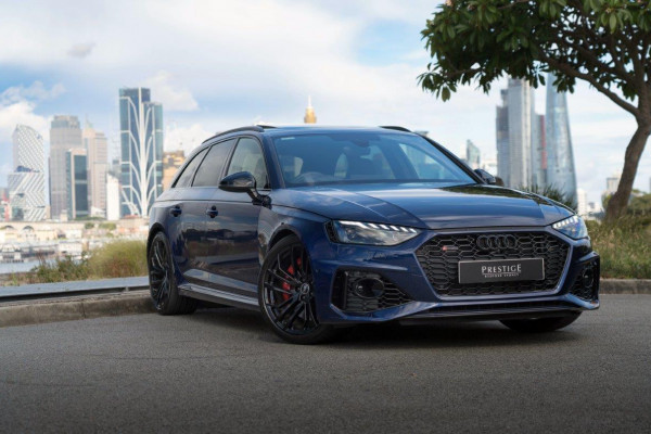 2022 Audi Rs4 Avant  SUV