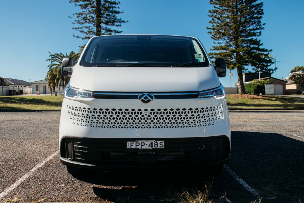 2024 LDV Deliver 7   Van