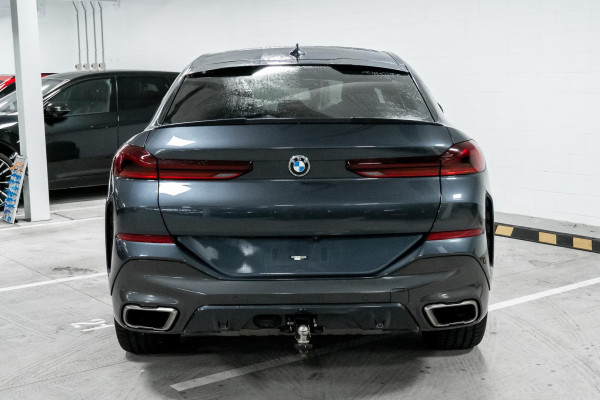 2021 BMW X6 G06 M50i SUV image 5